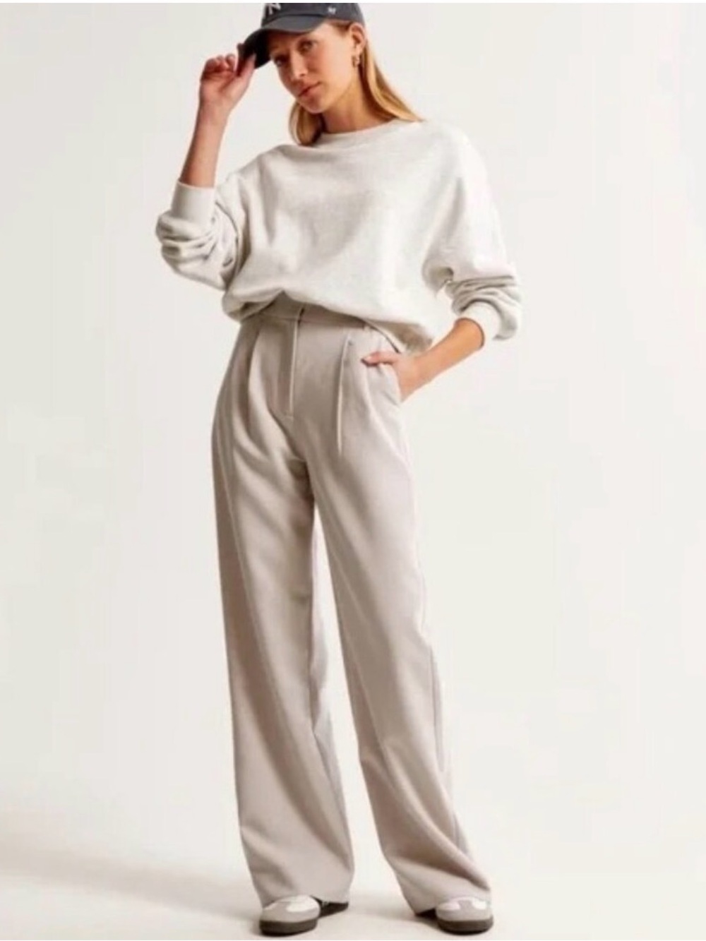 Abercrombie & Fitch Sloane Tailored Wide Leg Pant
